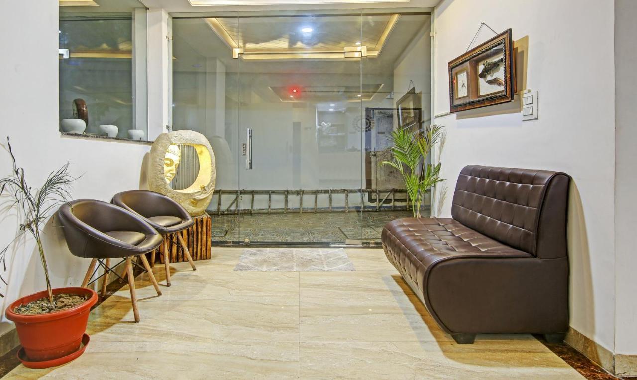 Treebo Royal Empire Adarsh Nagar, Chandigarh Otel Dış mekan fotoğraf