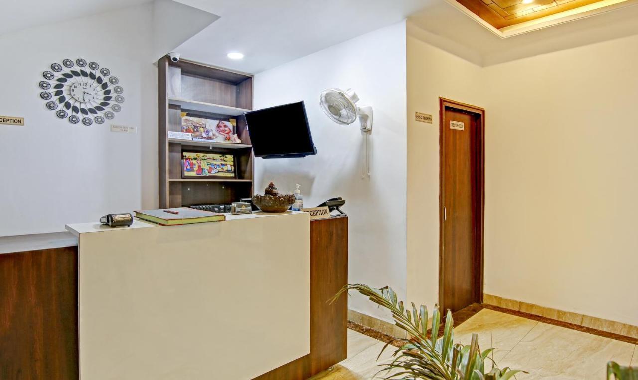 Treebo Royal Empire Adarsh Nagar, Chandigarh Otel Dış mekan fotoğraf